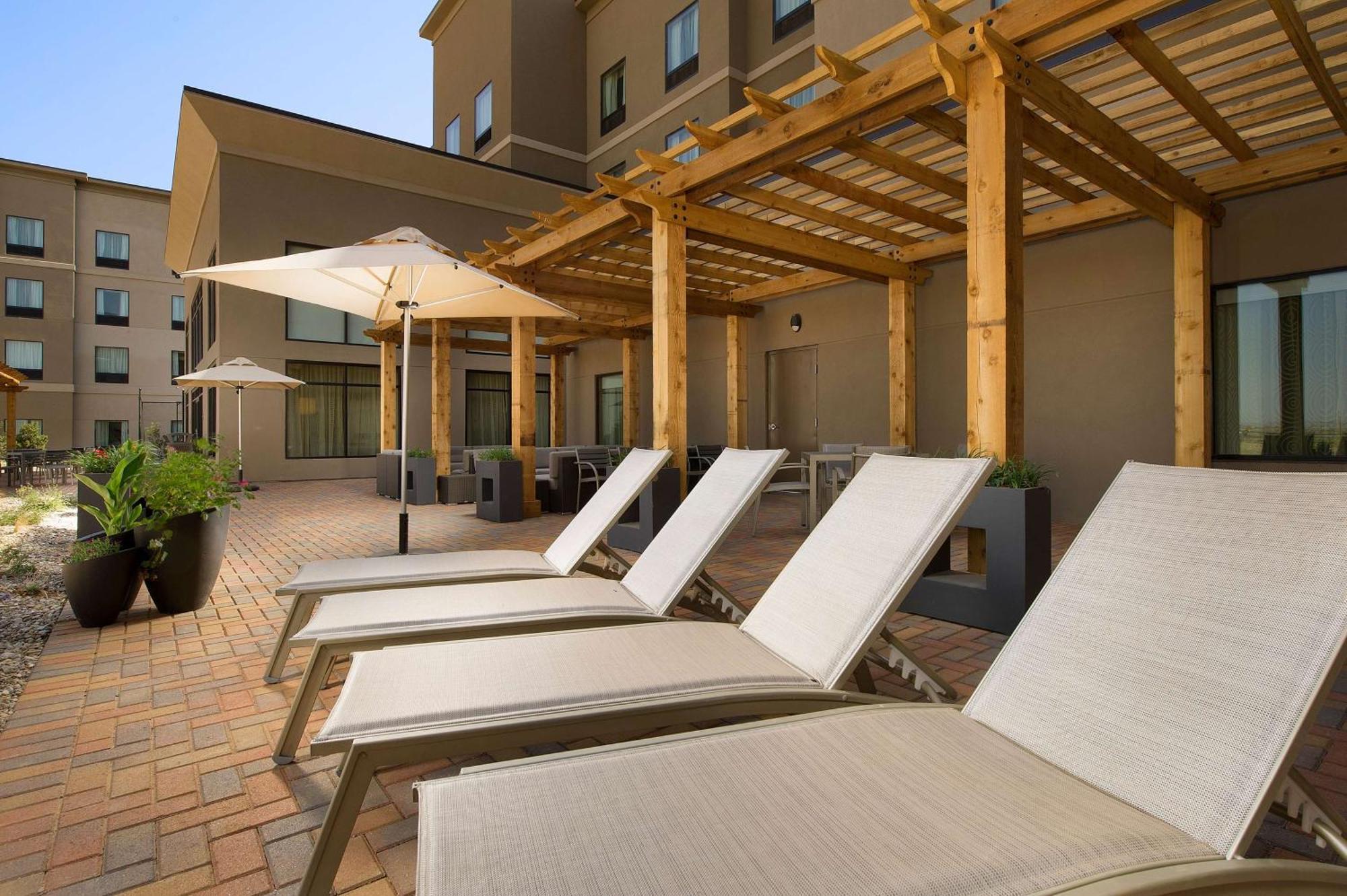 Homewood Suites By Hilton Midland Exterior photo